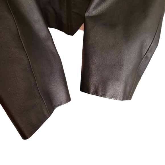 Wilson's Leather Jacket - Picture 3 of 8